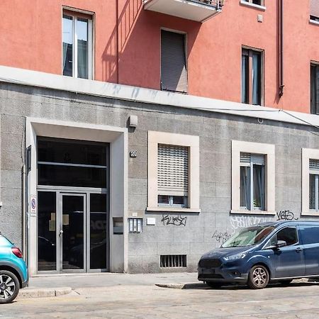 New Jungle & Charming Flat - Zona De Angeli Apartment Milan Luaran gambar