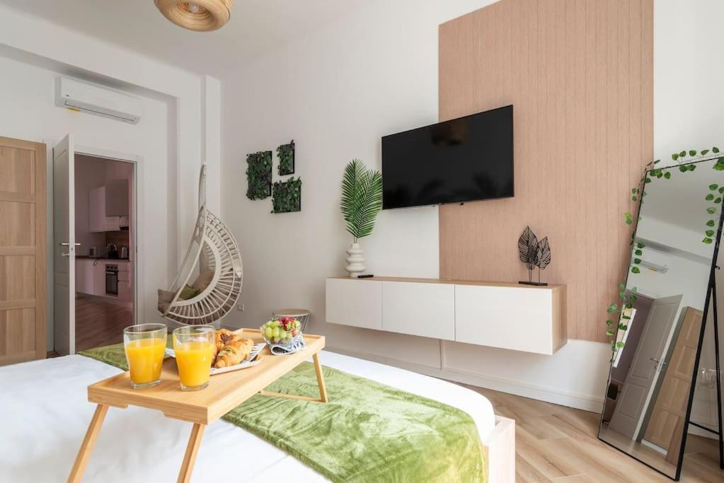 New Jungle & Charming Flat - Zona De Angeli Apartment Milan Luaran gambar